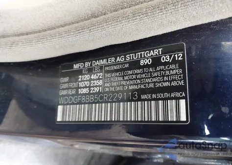 2012 Mercedes-Benz C 300 Luxury 4Matic/Sport 4Matic z USA, uszkodzony, nr VIN WDDGF8BB5CR229113